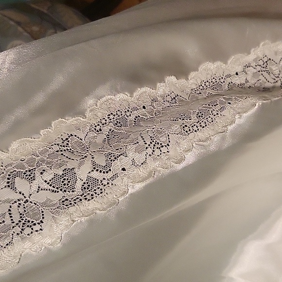 Robe with slip size Med/Small - Picture 5 of 5